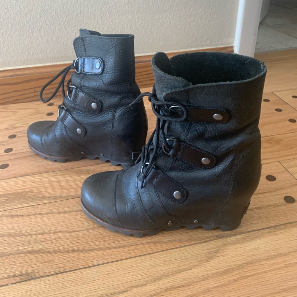 Sorel Joan of arctic